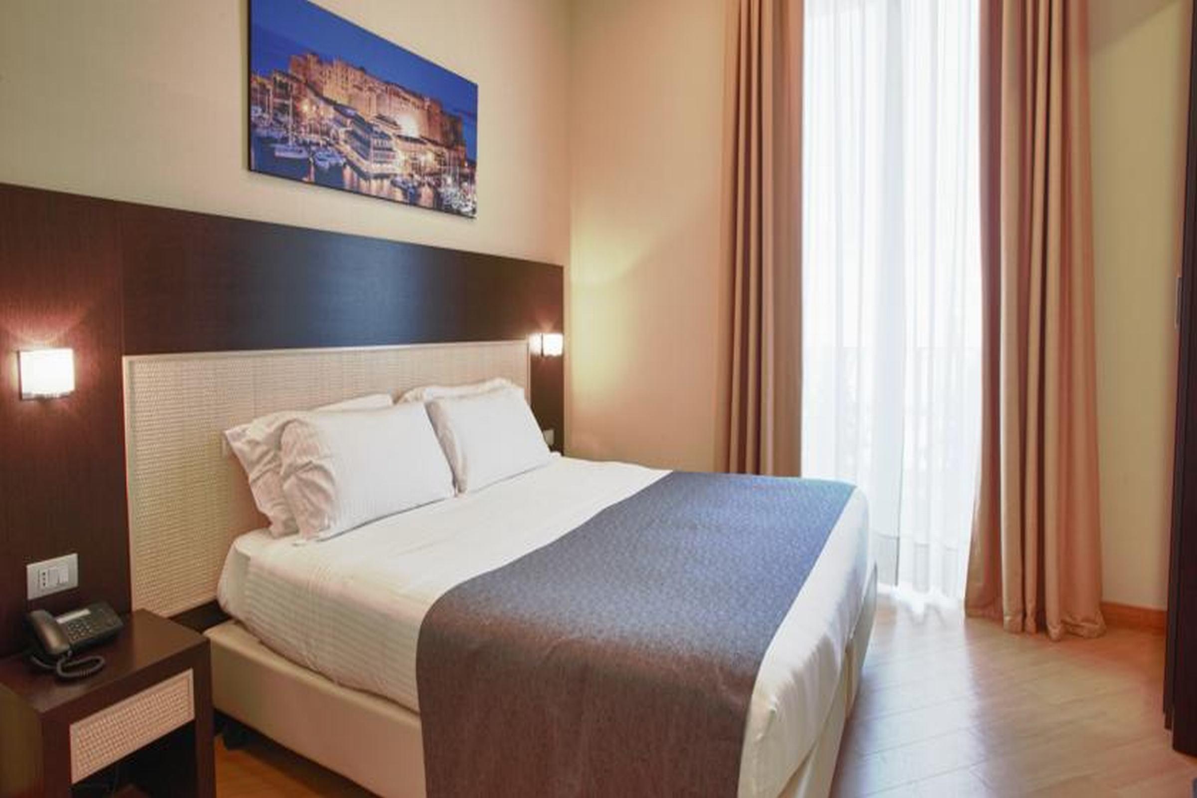 Hotel Naples Hotel 4*