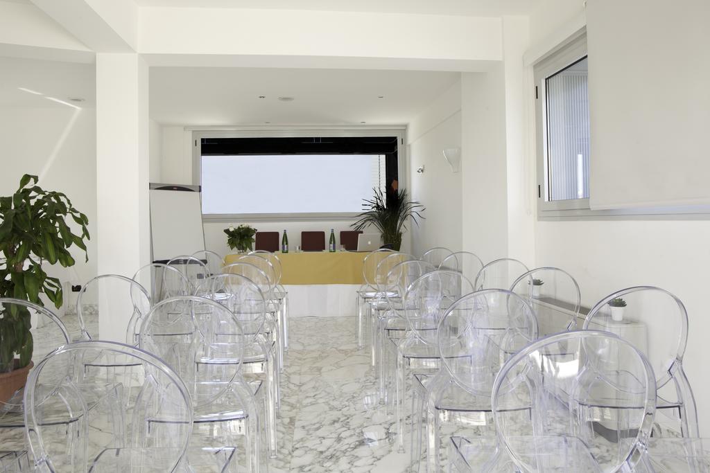 Hotel Naples 4*