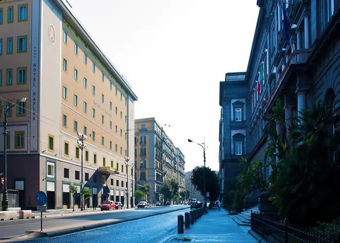 Hotel Naples