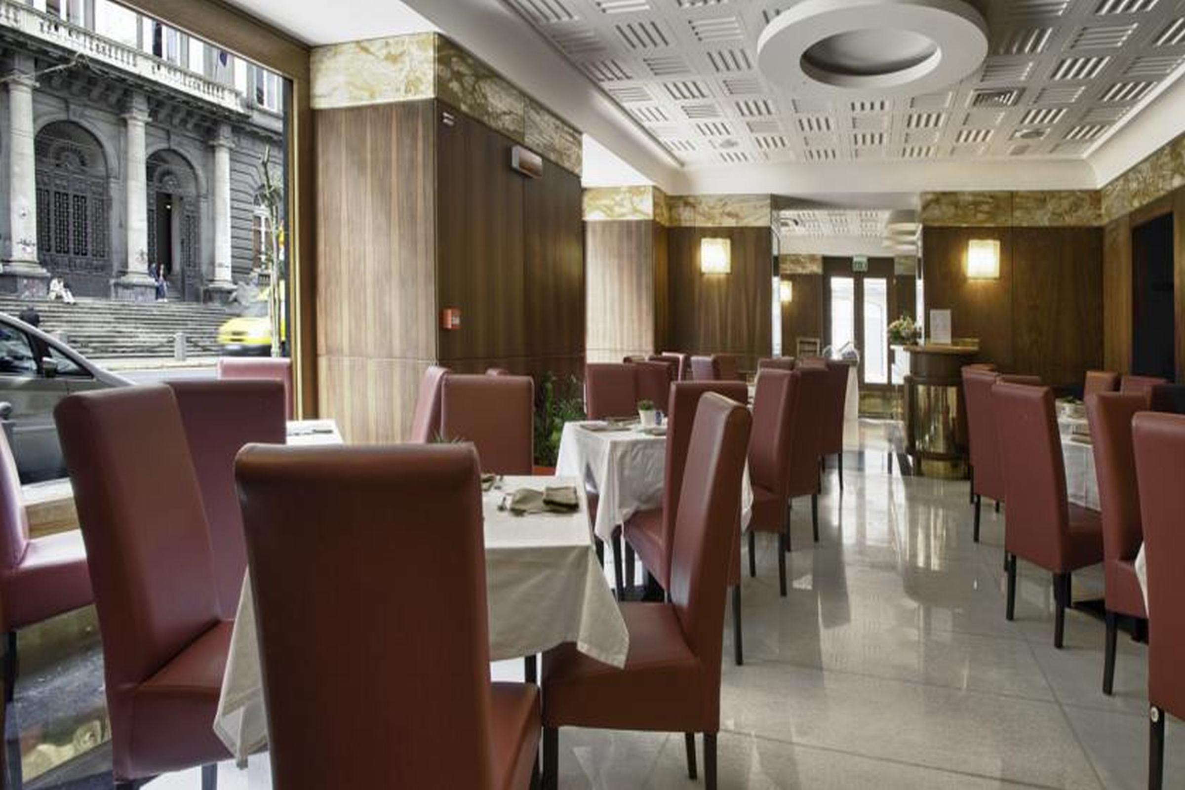 Hotel Naples 4*