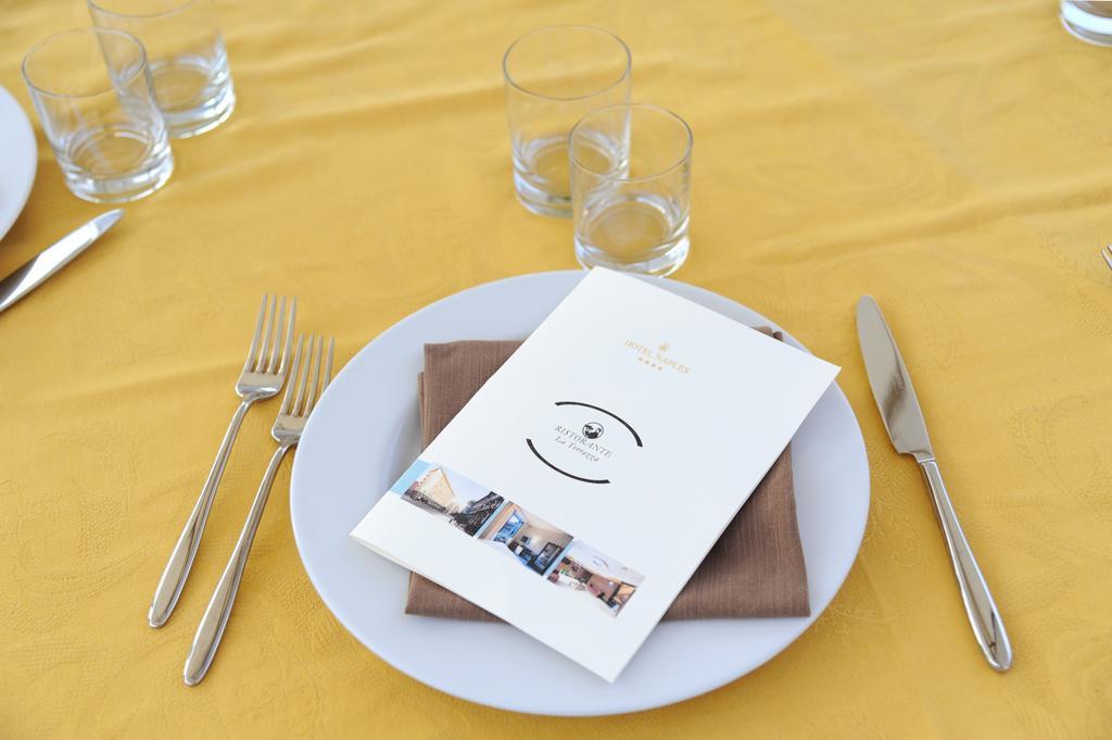 Hotel Naples